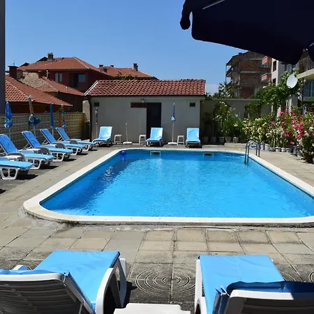 Family Chris 3* Свети-Влас