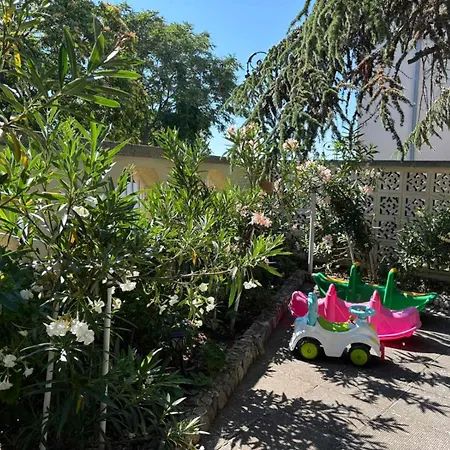 Family Chris Hotel 3*