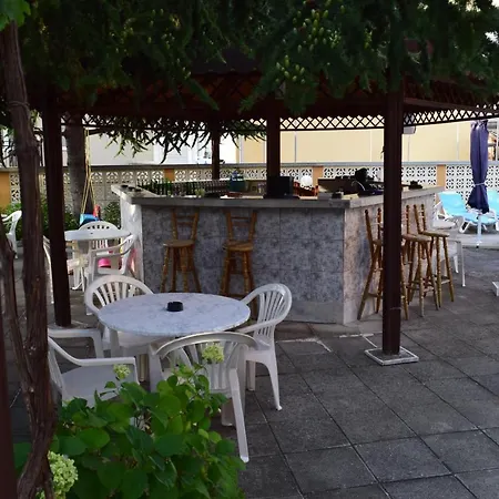 Family Chris Hotell Sveti Vlas